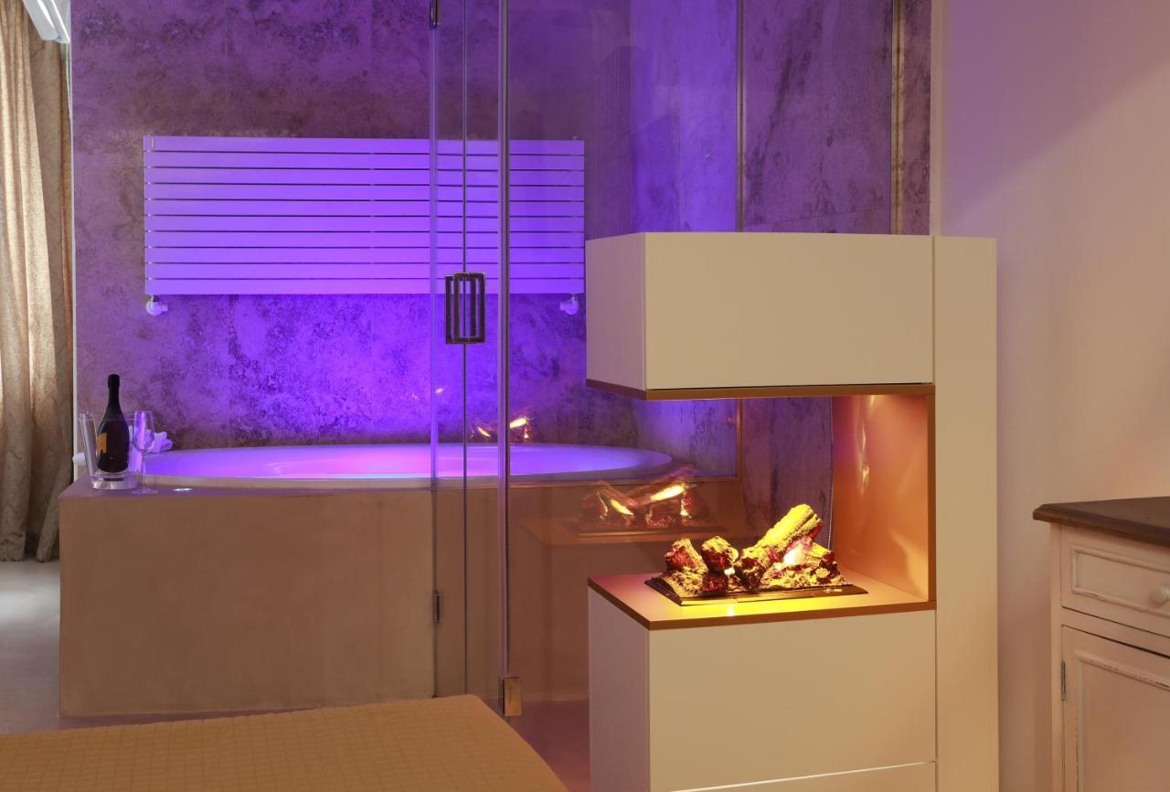 Palazzo Stapane Home Suite 9 - Luxury Living Monopoli Exteriör bild