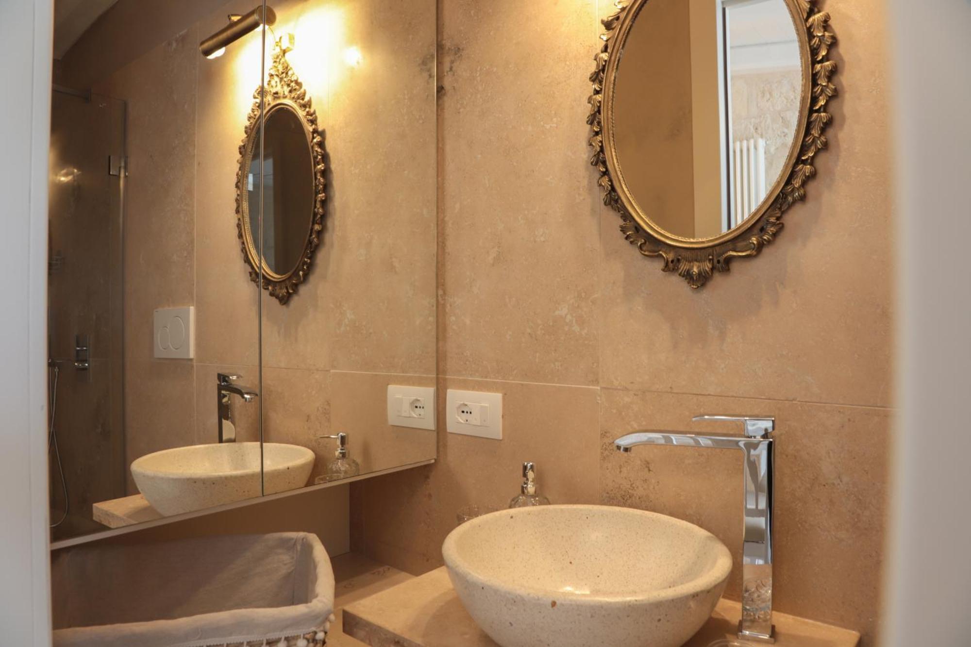 Palazzo Stapane Home Suite 9 - Luxury Living Monopoli Exteriör bild