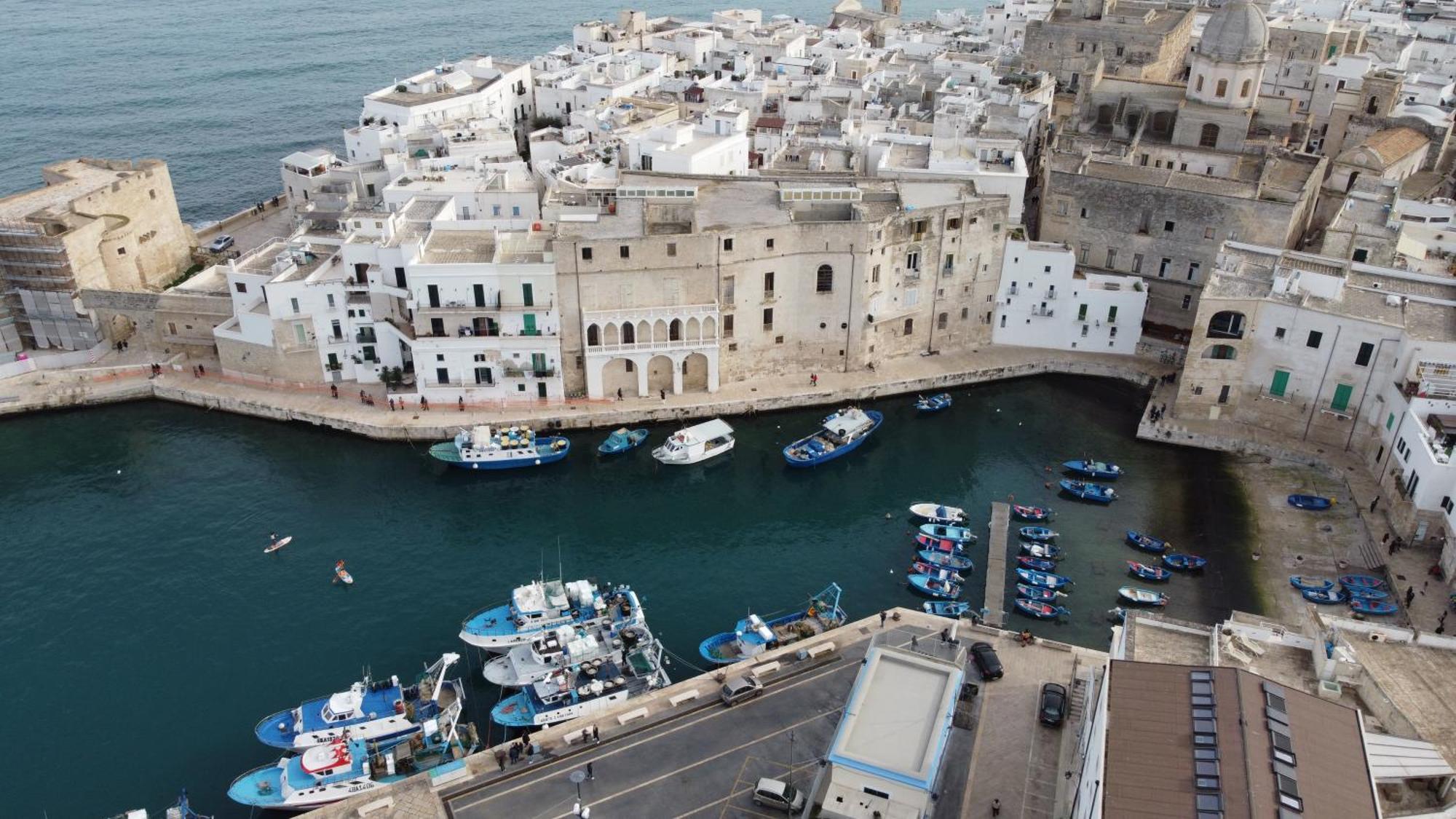 Palazzo Stapane Home Suite 9 - Luxury Living Monopoli Exteriör bild