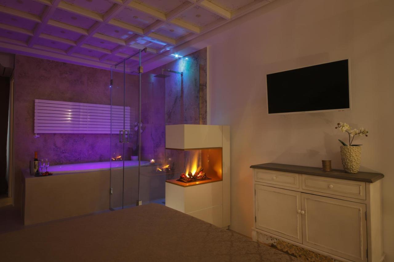 Palazzo Stapane Home Suite 9 - Luxury Living Monopoli Exteriör bild